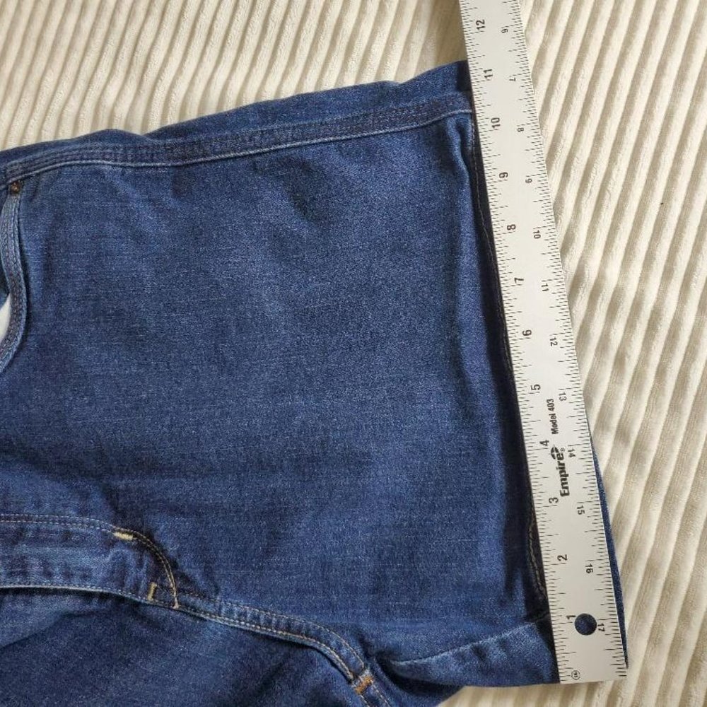 Levis Jean Shorts Womens 12 Blue Denim Medium Wash 4 Inch Inseam - Picture 9 of 9